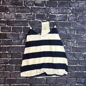 Adorable summer top!